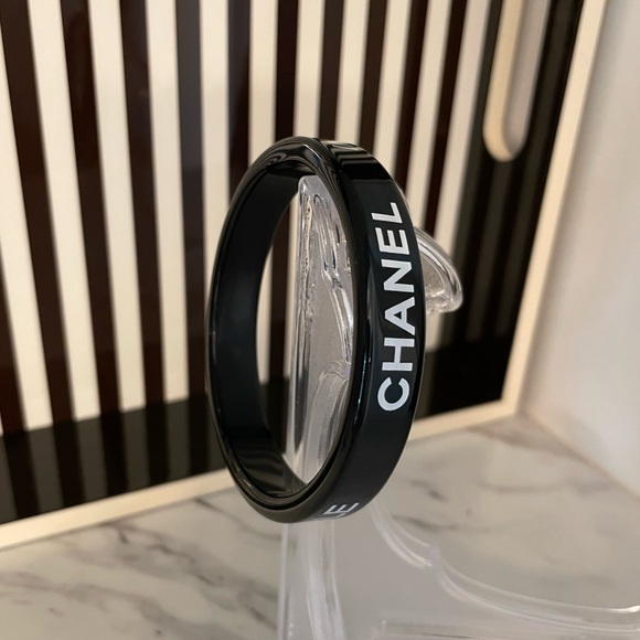 ❌SOLD❌Chanel Bangle Black and White - Picture 3 of 8